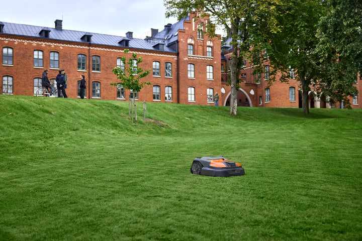 Husqvarna Automower® 560 EPOS® Commercial Robot Lawn Mower – 12000m²